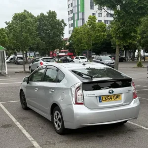 Toyota Prius T Spirit VVT-I CVT 2014 1797cc - Image 3