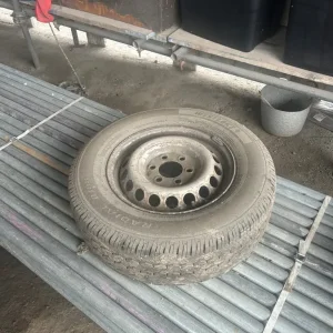 Ford transit wheel and tyre - Image 3