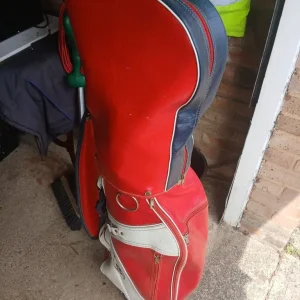 Spalding golf bag with Dunlop clubs and assorted gear - Image 5