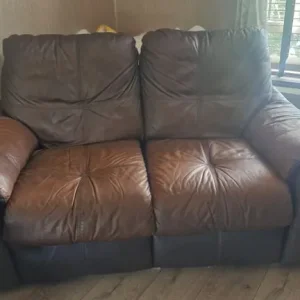 Leather recliner - Image 3