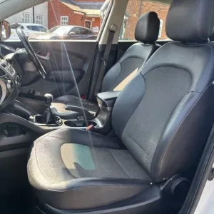 2014 Hyundai Ix35 1.6 GDi SE SUV 5-door Petrol Manual - Image 8