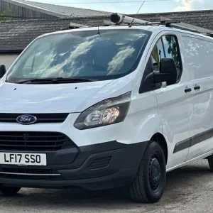 2017 Ford Transit Custom 2.0 TDCi 310L Panel Van Diesel Manual - Image 3
