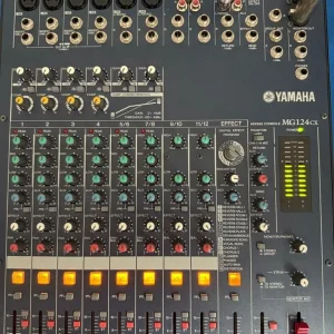 Yamaha MG124CX Mixing Desk - Image 6