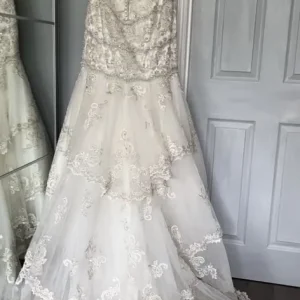 Lori Lee wedding dress size 10