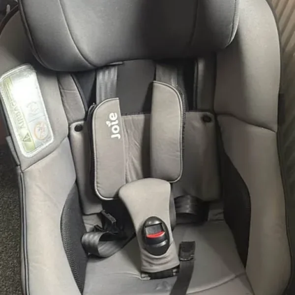 Joie 360 car seat with Isofix base