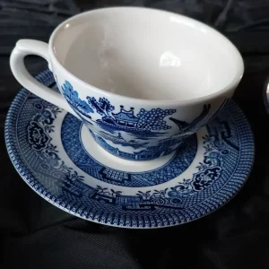 Vintage Churchill Cups & Saucers - Image 3