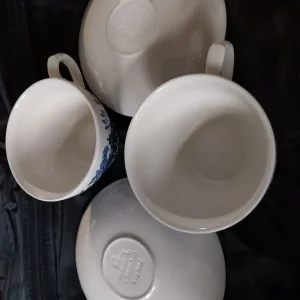 Vintage Churchill Cups & Saucers - Image 6