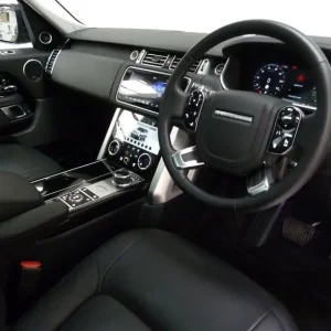 2019 Land Rover Range Rover P400e Estate 4WD with 12.4kWh battery - Image 6