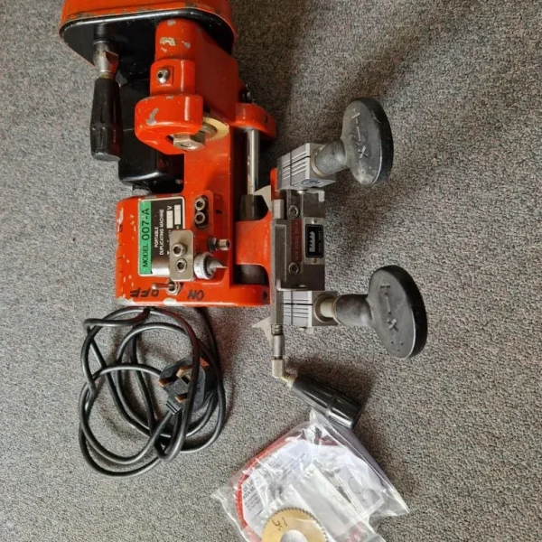 Tempest 007-A Portable key cutting machine