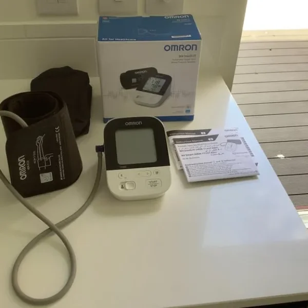 Omron M4 Intelli IT Blood Pressure Monitor