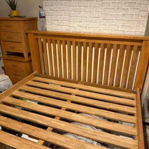 King size bed - Image 6