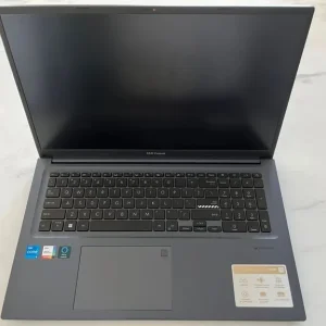17.30-inch Intel Core i5 ASUS laptop - Image 2