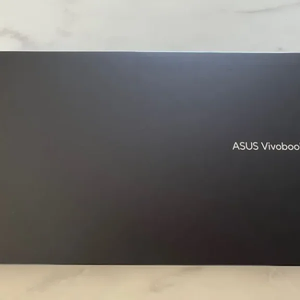 17.30-inch Intel Core i5 ASUS laptop