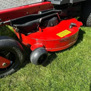 Toro TimeCutter Zero Turn Ride-On Mower - Image 8