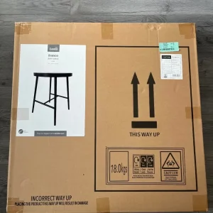 Dining bar style table