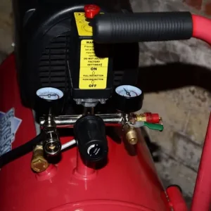 Clarke Ranger 50L air compressor - Image 4