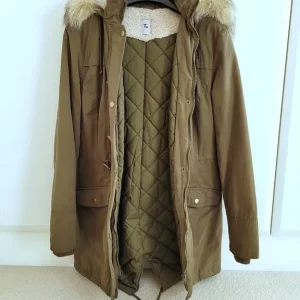 TU Winter Jacket - Image 2