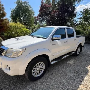 Toyota Hilux D-4D 4x4 2013 Manual 2982cc - Image 2