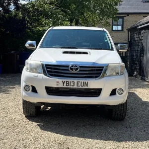 Toyota Hilux D-4D 4x4 2013 Manual 2982cc - Image 3