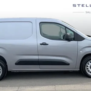 2024 Peugeot Partner 1.5 BlueHDi 100 Professional Van - Image 2