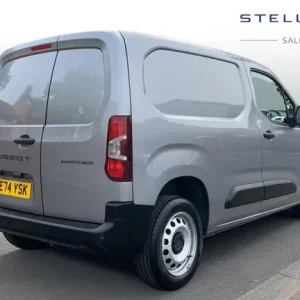 2024 Peugeot Partner 1.5 BlueHDi 100 Professional Van - Image 3