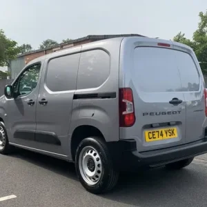 2024 Peugeot Partner 1.5 BlueHDi 100 Professional Van - Image 5