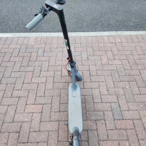 Aovo Pro Electric Scooter - Image 4