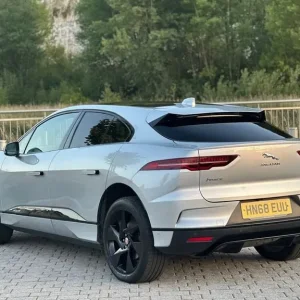 2018 Jaguar I-Pace 400 SE Electric SUV - Image 3