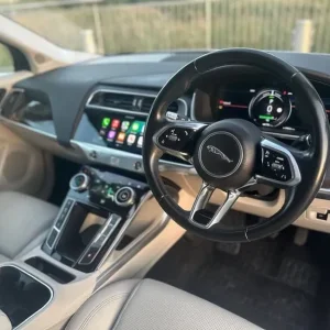 2018 Jaguar I-Pace 400 SE Electric SUV - Image 6