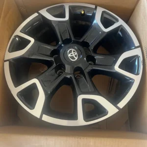 Toyota Hilux 18 Inch Alloys