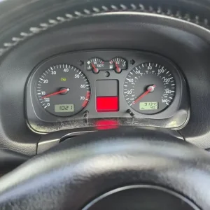 2002 Volkswagen Golf V5 Hatchback Petrol Automatic - Image 2