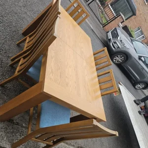 Fully extendable table and 4 chairs - Image 5
