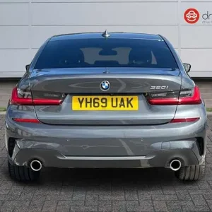 2019 BMW 3 Series 2.0L 320i M Sport 4-door Auto - Image 4