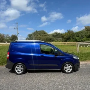Ford Transit Courier 1.5 TDCi Trend Van Diesel - Image 8