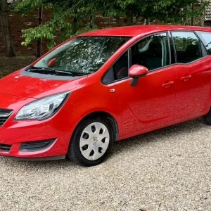 2014 Vauxhall Meriva 1.4 Automatic Red MPV