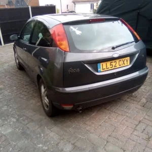 Ford Focus Hatchback 2003 Manual 3-Door - Image 3