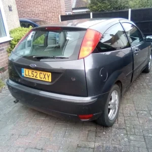 Ford Focus Hatchback 2003 Manual 3-Door - Image 4