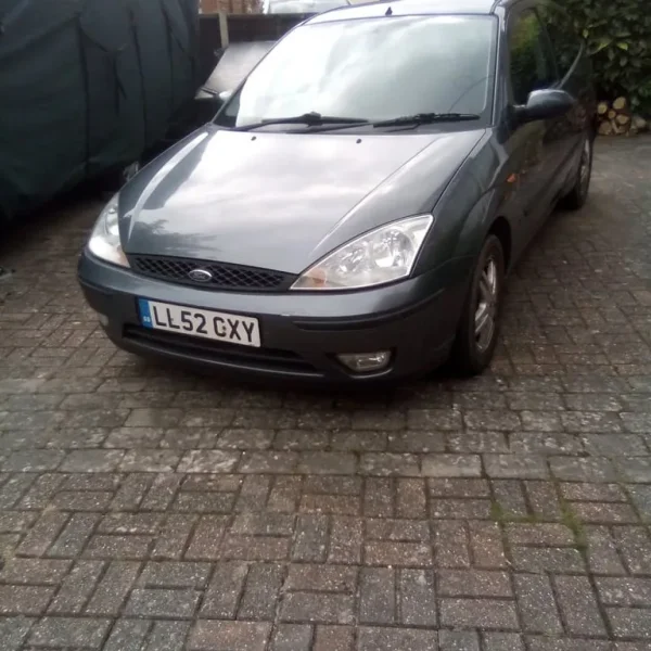 Ford Focus Hatchback 2003 Manual 3-Door