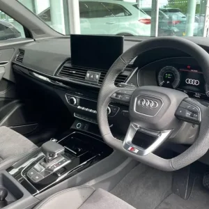 2025 Audi Q5 2.0 TFSIe 50 Black Edition Plug-in Hybrid SUV - Image 6