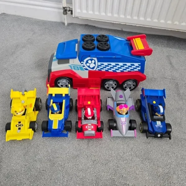 Paw Patrol Ready, Race, Rescue Mobile Pit Stop With 5 Vehicles and 6 Pups