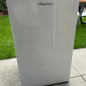 Fridgemaster MUL4892E 84cm High Undercounter Fridge