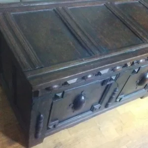 17th century oak chest/coffer - Image 6