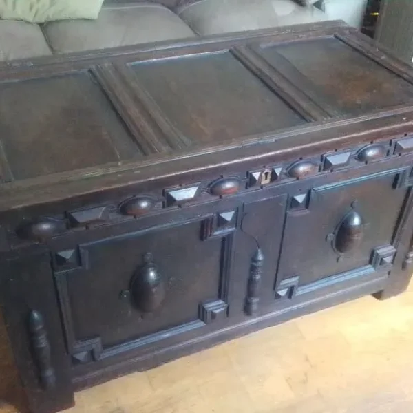17th century oak chest/coffer