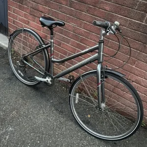 Mongoose 125 28” Wheels Hybrid Bike