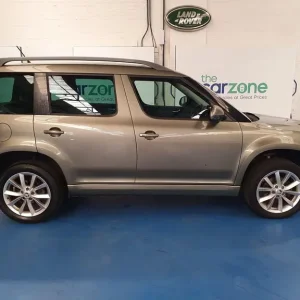 2015 Skoda Yeti 1.2 TSI SE Euro 6 5-door hatchback petrol manual - Image 2