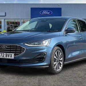 2022 Ford Focus Hybrid with EcoBoost and Full Tech Pack - Image 5