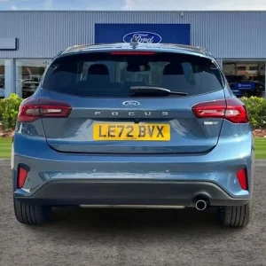 2022 Ford Focus Hybrid with EcoBoost and Full Tech Pack - Image 7