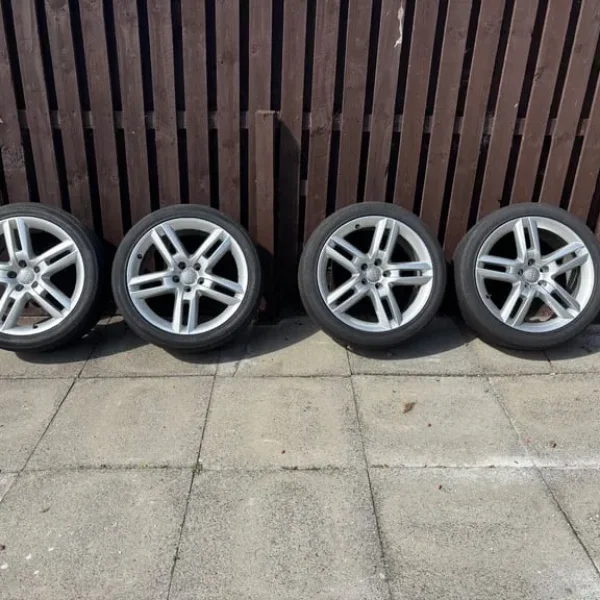Audi A6 19-inch alloy wheels