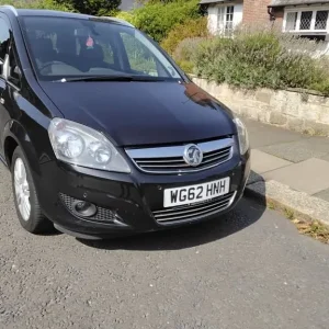 Vauxhall Zafira 2012 manual 5-door MPV
