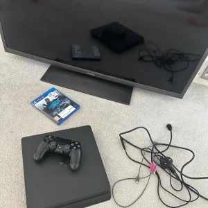 PS4 With TV
